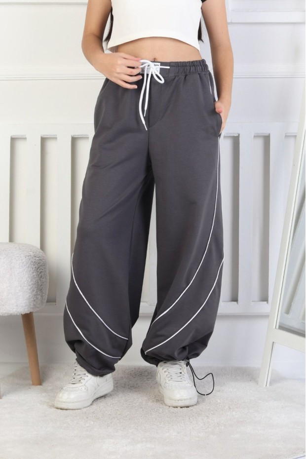 İki İplik Baskılı Çapraz Çizgili Kız Çocuk Eşofman Altı 