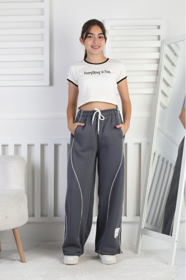 Üç İplik Şardonlu Çapraz Çizgili Bol Paça Kız Çocuk Eşofman Altı