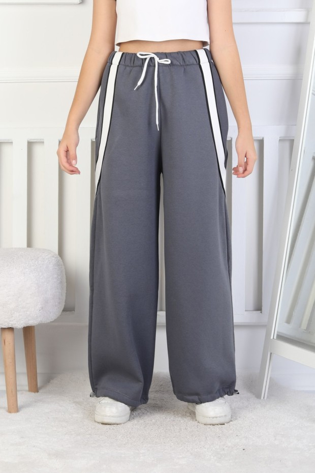 Üç İplik Şardonlu Çapraz Çizgili Bol Paça Kız Çocuk Eşofman Altı