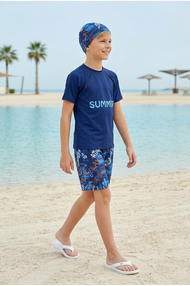 Erkek Çocuk Polyester + Elastan Summer Yazılı Tişört ve Desenli Şortlu Boneli Üçlü Mayo 