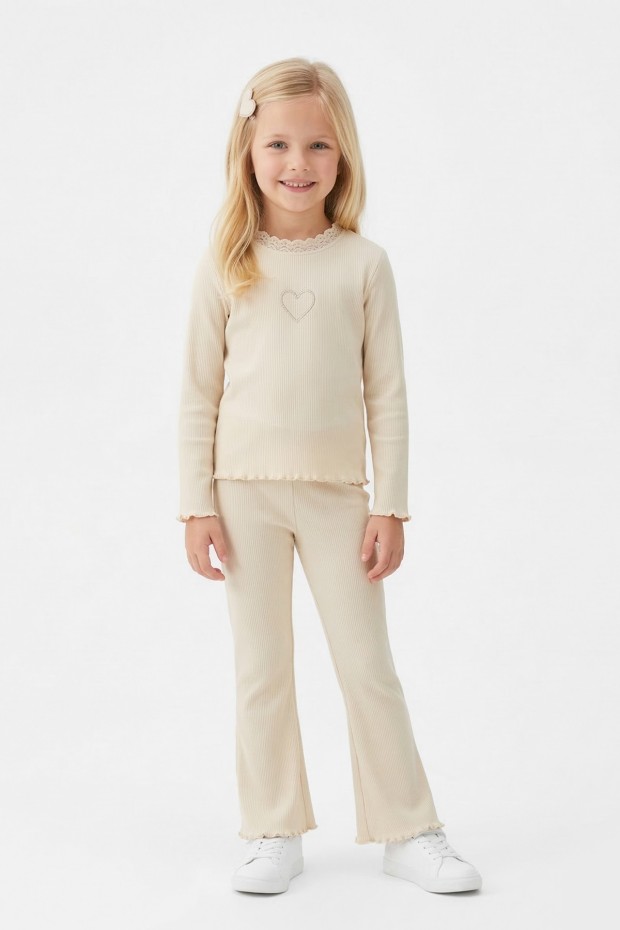Kız Çocuk Fitilli Kumaş Kalp Nakışlı Uzun Kollu Takım