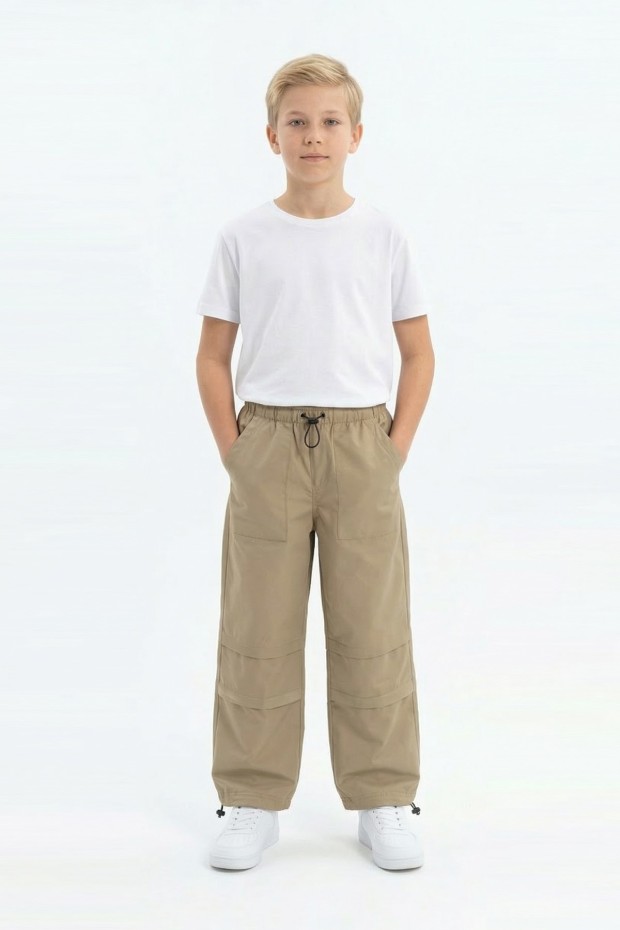 Garson Erkek Çocuk Beli ve Paçası Ayarlanabilir Lastikli Cepli Relax Kalıp Paraşüt Kumaş Pantolon