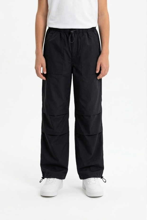 Garson Erkek Çocuk Beli ve Paçası Ayarlanabilir Lastikli Cepli Relax Kalıp Paraşüt Kumaş Pantolon