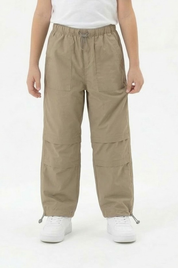 Erkek Çocuk Beli ve Paçası Ayarlanabilir Lastikli Cepli Relax Kalıp Paraşüt Kumaş Pantolon
