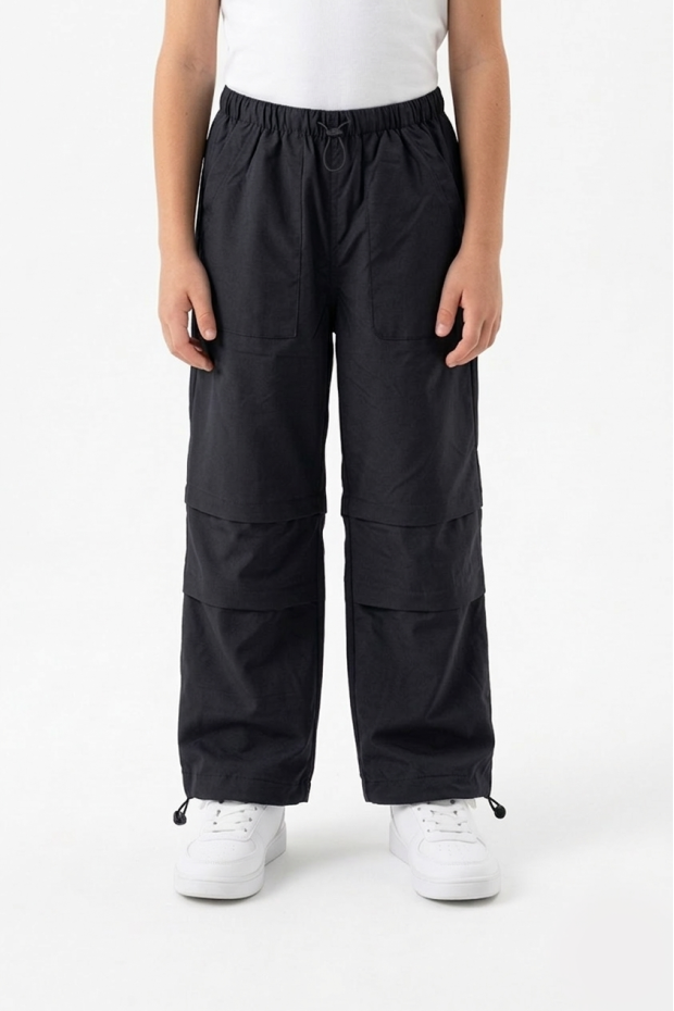 Erkek Çocuk Beli ve Paçası Ayarlanabilir Lastikli Cepli Relax Kalıp Paraşüt Kumaş Pantolon