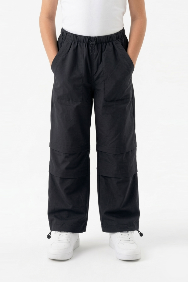 Erkek Çocuk Beli ve Paçası Ayarlanabilir Lastikli Cepli Relax Kalıp Paraşüt Kumaş Pantolon