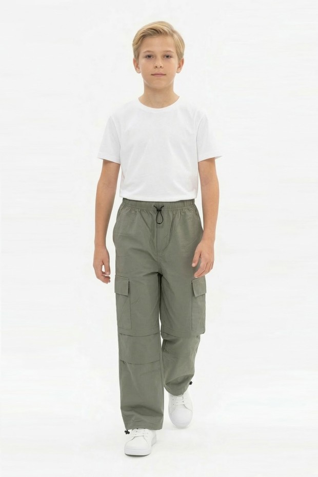 Garson Erkek Çocuk Beli ve Paçası Ayarlanabilir Lastikli Kargo Cepli Relax Kalıp Paraşüt Kumaş Pantolon