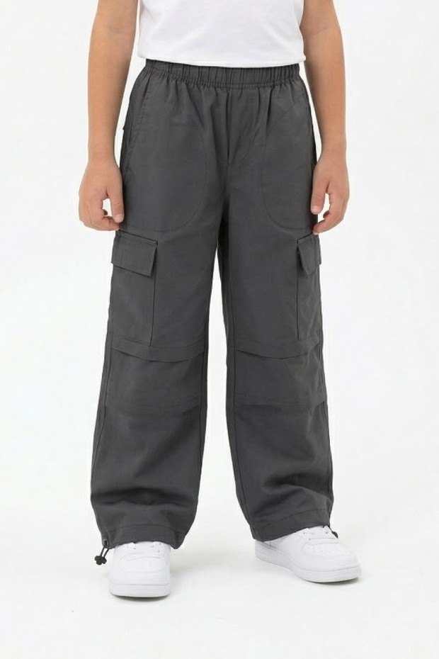 Erkek Çocuk Beli ve Paçası Ayarlanabilir Lastikli Kargo Cepli Relax Kalıp Paraşüt Kumaş Pantolon