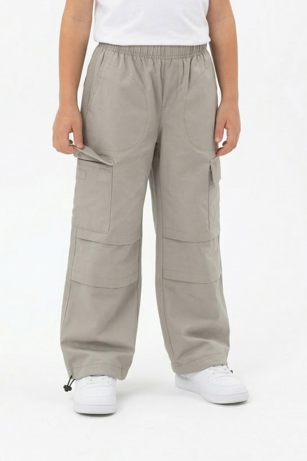 Erkek Çocuk Beli ve Paçası Ayarlanabilir Lastikli Kargo Cepli Relax Kalıp Paraşüt Kumaş Pantolon