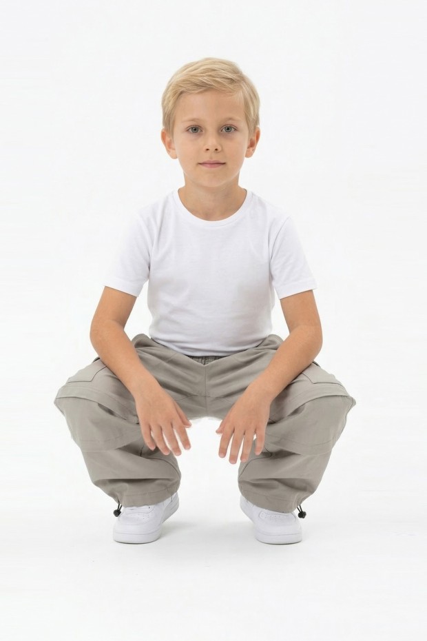 Erkek Çocuk Beli ve Paçası Ayarlanabilir Lastikli Kargo Cepli Relax Kalıp Paraşüt Kumaş Pantolon