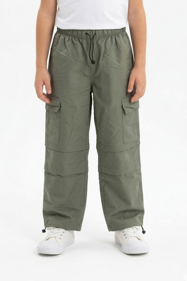 Erkek Çocuk Beli ve Paçası Ayarlanabilir Lastikli Kargo Cepli Relax Kalıp Paraşüt Kumaş Pantolon