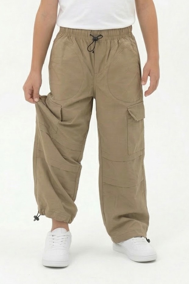 Erkek Çocuk Beli ve Paçası Ayarlanabilir Lastikli Kargo Cepli Relax Kalıp Paraşüt Kumaş Pantolon