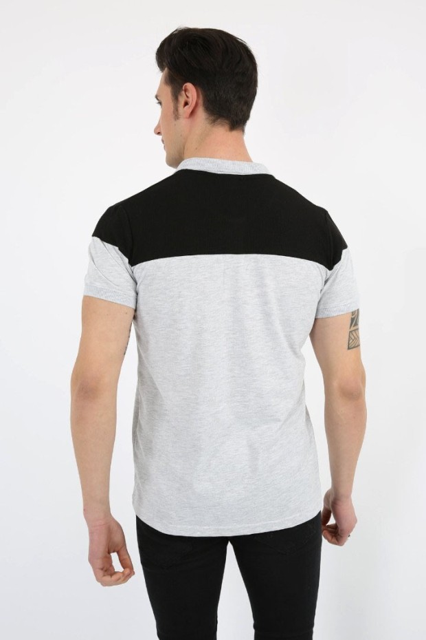 Polo Yaka Parçalı Gri Tişört