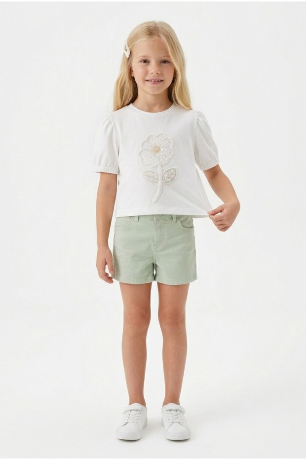 Kız Çocuk İnci ve Pul İşlemeli Papatya Nakışlı Tişört Ve Gabardin Kumaş Yazlık Şortlu Takım
