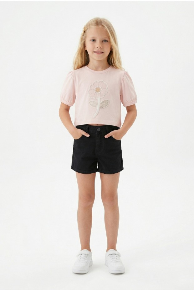 Kız Çocuk İnci ve Pul İşlemeli Papatya Nakışlı Tişört Ve Gabardin Kumaş Yazlık Şortlu Takım