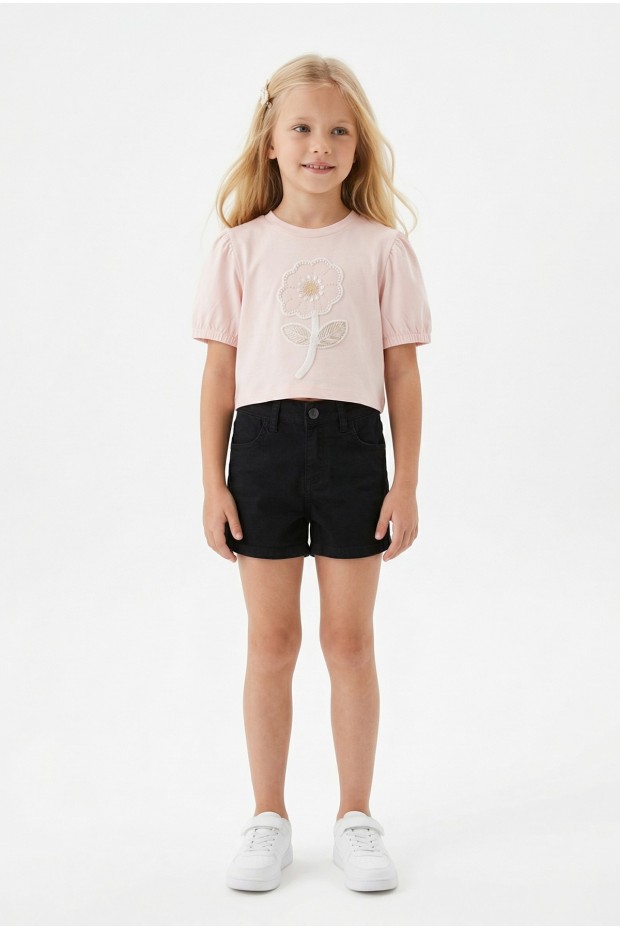 Kız Çocuk İnci ve Pul İşlemeli Papatya Nakışlı Tişört Ve Gabardin Kumaş Yazlık Şortlu Takım