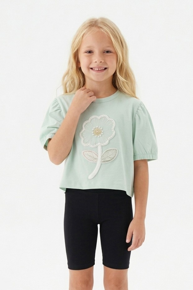 Kız Çocuk Süprem Kumaş Karpuz Kol Detaylı İnci ve Pul İşlemeli Çiçek Nakışlı Pamuklu Kısa Kollu Tişört