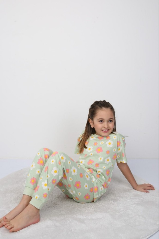 Kız Çocuk Papatya Desenli %100 Pamuk Süprem Kumaş Kısa Kollu Pijama Takımı 