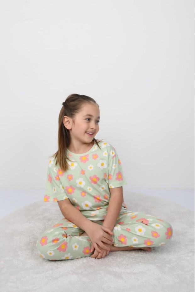 Kız Çocuk Papatya Desenli %100 Pamuk Süprem Kumaş Kısa Kollu Pijama Takımı 