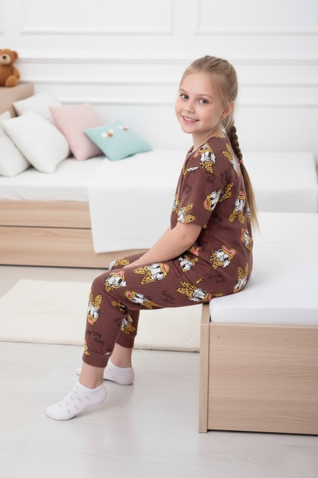 Garson Kız Çocuk Ördek Figürlü ve Leopar Fiyonk Desenli %100 Pamuk İnterlok Kumaş Kısa Kollu Pijama Takımı 
