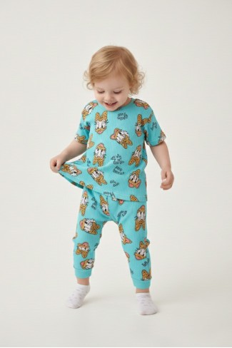 Bebek  Ördek Figürlü ve Leopar Fiyonk Desenli %100 Pamuk İnterlok Kumaş Kısa Kollu Pijama Takımı 