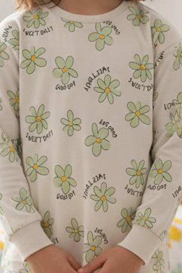 Kız Çocuk Papatya Desenli %100 Pamuk Reaktif Boyalı Süprem Kumaş Uzun Kollu Pijama Takımı