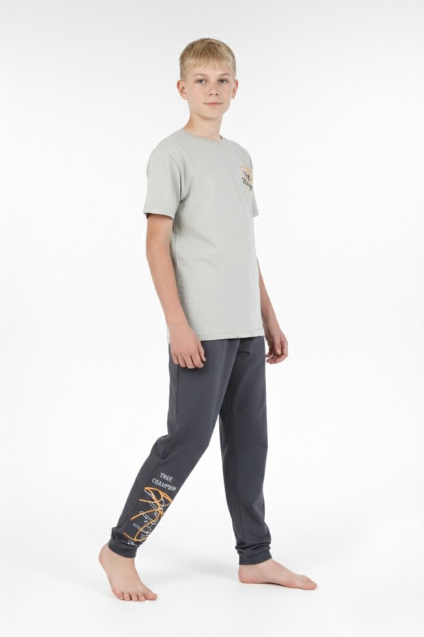 Garson Erkek Çocuk Arkası Baskılı %100 Pamuk Reaktif Boyama Süprem Kısa Kollu Pijama Takımı