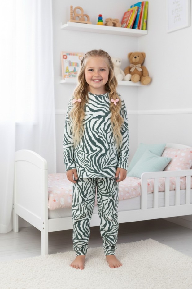 Kız Çocuk Baskılı %100 Pamuk Reaktif Boyalı Süprem Kumaş Uzun Kollu Pijama Takımı