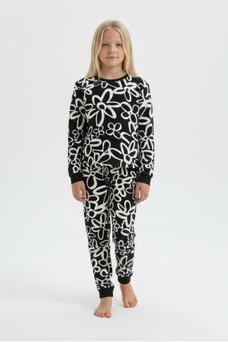 Kız Çocuk Büyük Çiçek Desenli %100 Pamuk Reaktif Boyalı Süprem Kumaş Uzun Kollu Pijama Takımı  