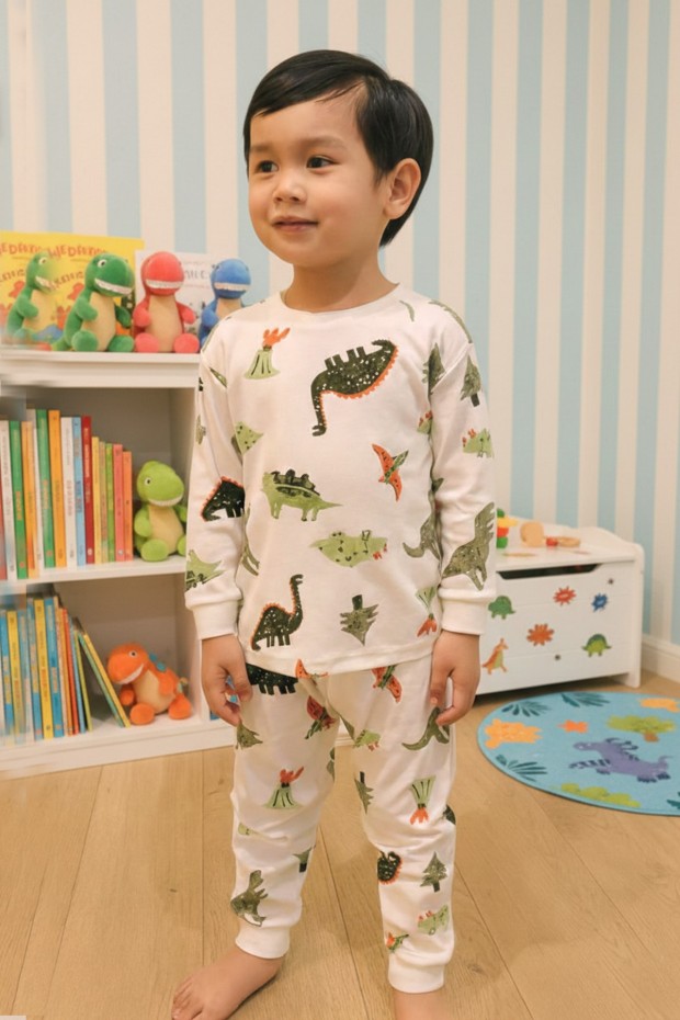 Erkek Çocuk Dinozor Desenli  %100 Pamuk Reaktif Boyalı Süprem Kumaş Uzun Kollu Pijama Takımı