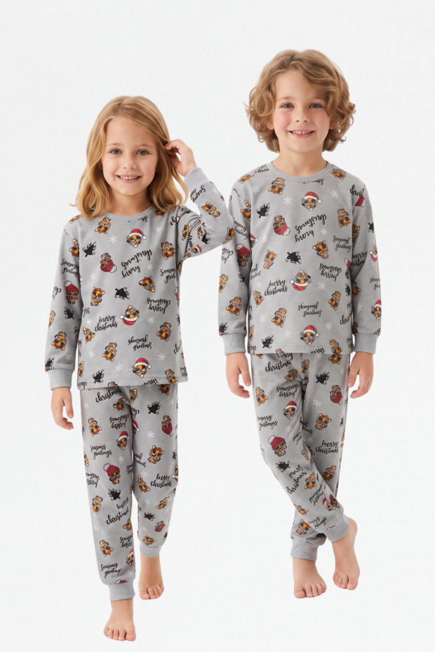 Erkek Çocuk Mutlu Yıllar Temalı %100 Pamuk Reaktif Boyalı Süprem Kumaş Uzun Kollu Pijama Takımı