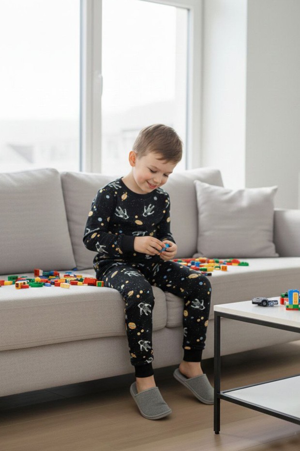 Erkek Çocuk İki İplik %95 Cotton Astronot Baskılı Takım