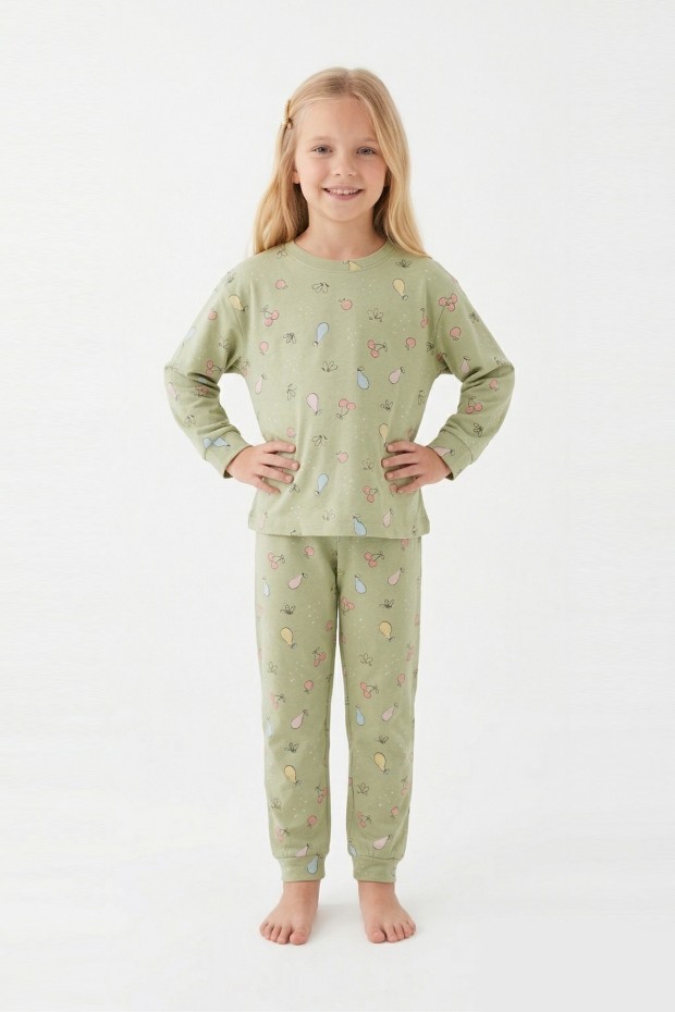 Kız Çocuk Kiraz ve Meyve Desenli %100 Pamuk Reaktif Boyama İnterlok Kumaş Uzun Kollu Pijama Takımı