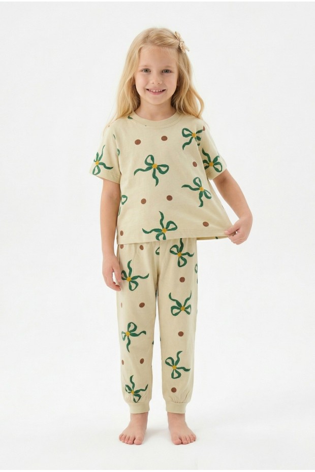 Kız Çocuk Fiyonk ve Puantiye Desenli %100 Pamuk Reaktif Boyalı Süprem Kumaş Kısa Kollu Pijama Takımı