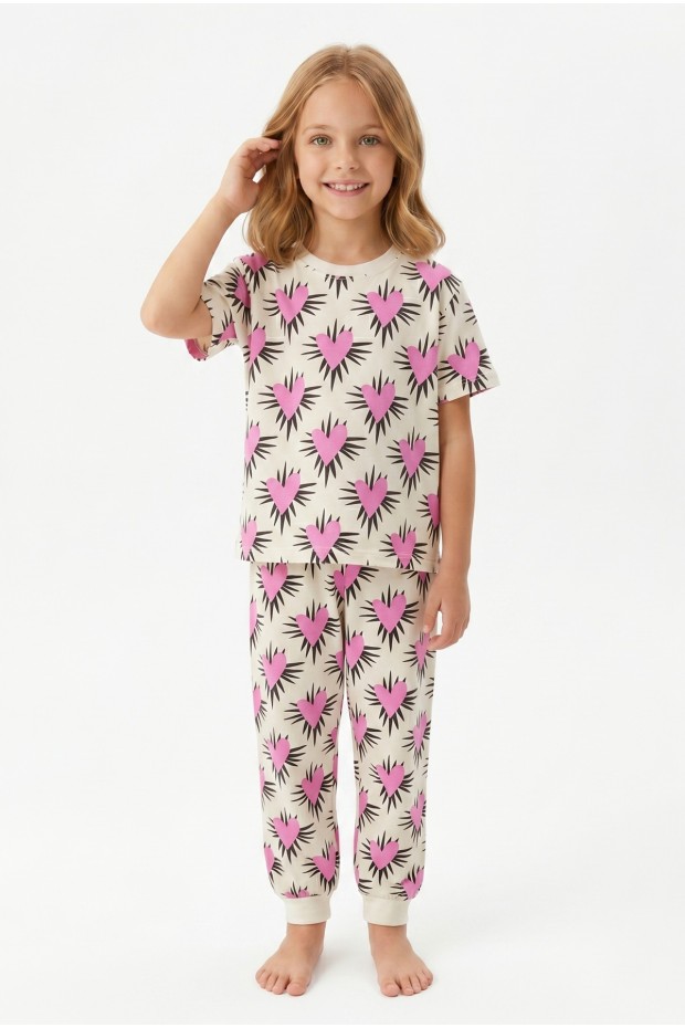 Kız Çocuk Kalp Desenli %100 Pamuk Süprem Penye Kumaş Kısa Kollu Pijama Takımı