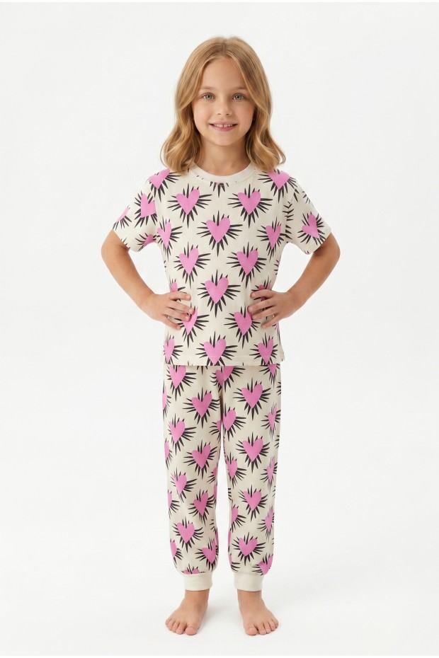 Kız Çocuk Kalp Desenli %100 Pamuk Süprem Penye Kumaş Kısa Kollu Pijama Takımı
