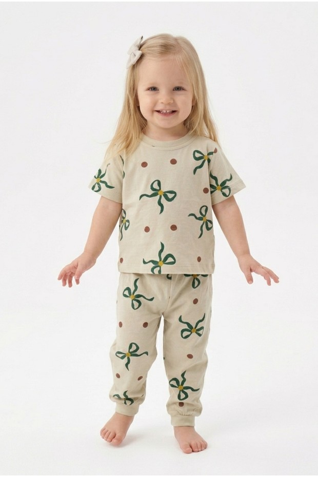 Kız Bebek Fiyonk ve Puantiye Desenli %100 Pamuk Reaktif Boyalı Süprem Kumaş Kısa Kollu Pijama Takımı