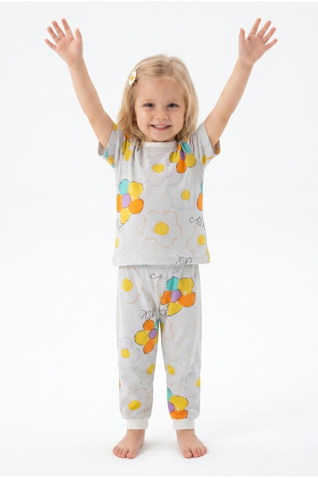 Kız Bebek Renkli Papatya Çiçek Desenli %100 Pamuk Süprem Kumaş Kısa Kollu Pijama Takımı