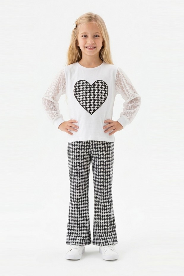 Kız Çocuk Süprem Jogger Kumaş Kalp Desenli Tül Detaylı Tişört Ve İspanyol Paça Pantolon Takımı