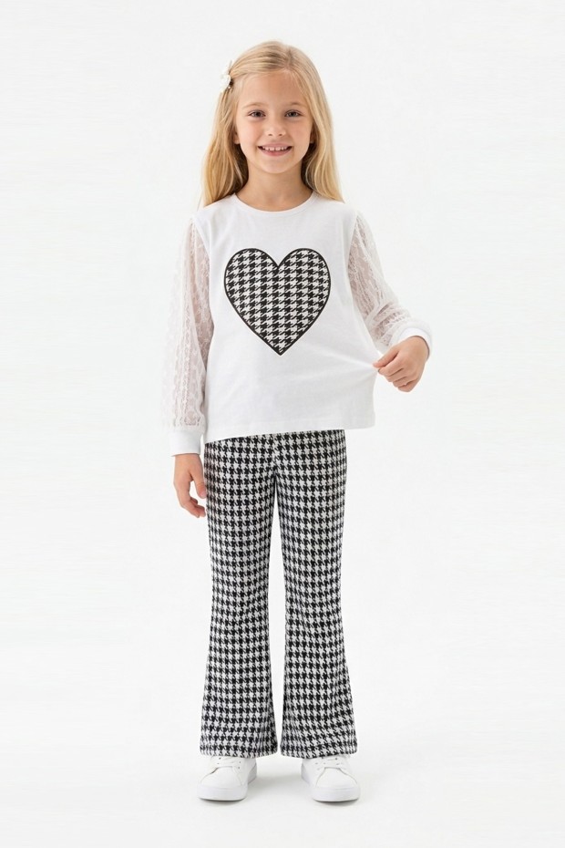 Kız Çocuk Süprem Jogger Kumaş Kalp Desenli Tül Detaylı Tişört Ve İspanyol Paça Pantolon Takımı
