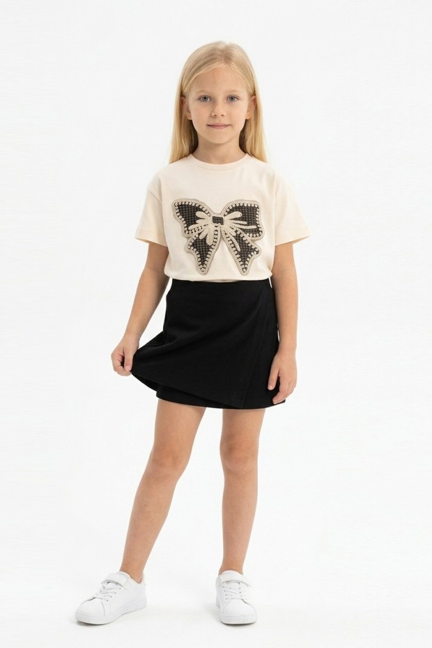 Kız Çocuk Dantel Nakışlı Fiyonk Detaylı Kısa Kollu Bisiklet Yaka Tişört Ve Lastikli Şort Etek Yazlık Takım 