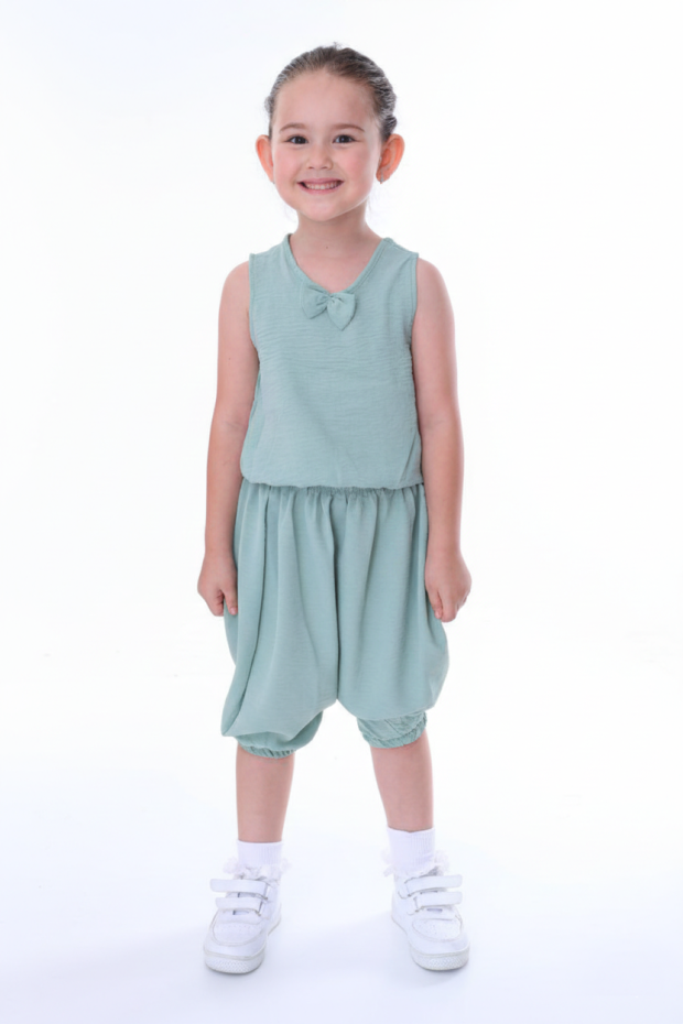 Kız Çocuk Kolsuz V Yaka Fiyonk Detaylı Şalvar Kesim Rahat Yazlık Takım 