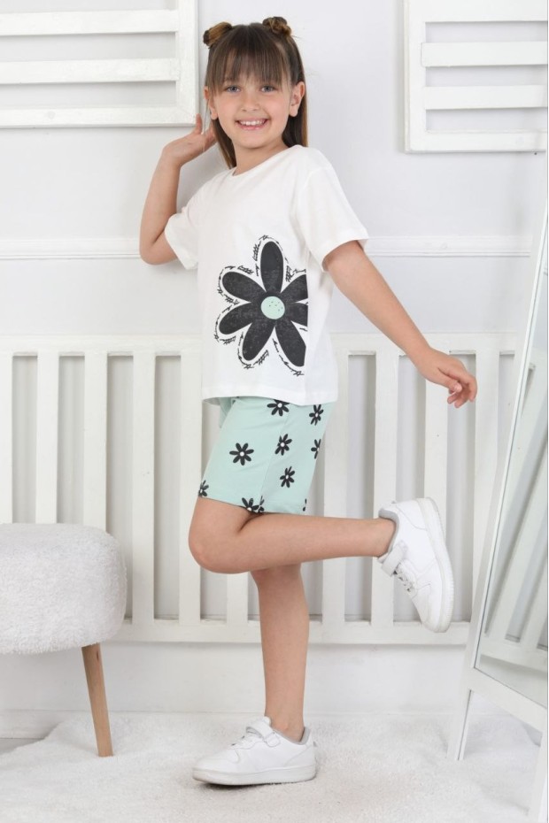 Kız Çocuk Papatya Baskılı Kısa Kollu Tişört Ve Çiçek Desenli Şortlu Pamuklu Takımı