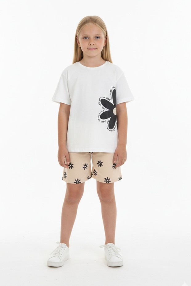 Kız Çocuk Papatya Baskılı Kısa Kollu Tişört Ve Çiçek Desenli Şortlu Pamuklu Takımı