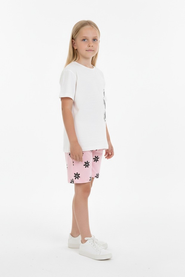 Kız Çocuk Papatya Baskılı Kısa Kollu Tişört Ve Çiçek Desenli Şortlu Pamuklu Takımı