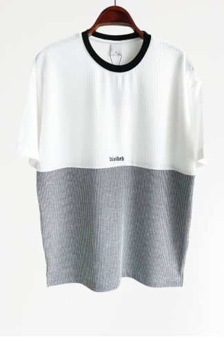 İnce Çizgili  Sıfır Yaka Oversize Beyaz Tişört