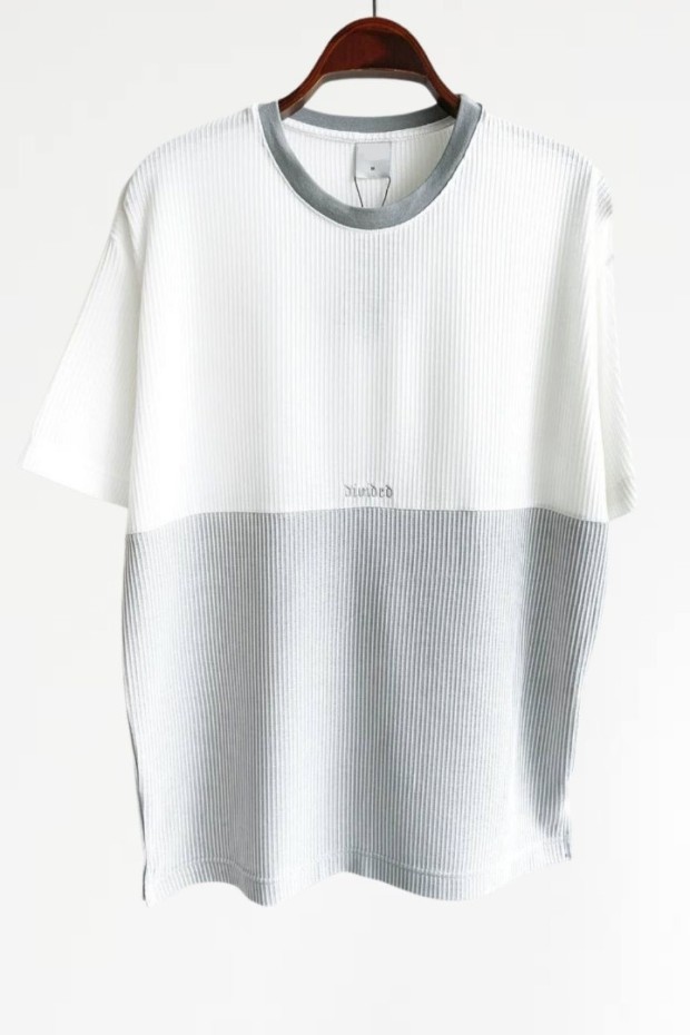 İnce Çizgili  Sıfır Yaka Oversize Gri Tişört