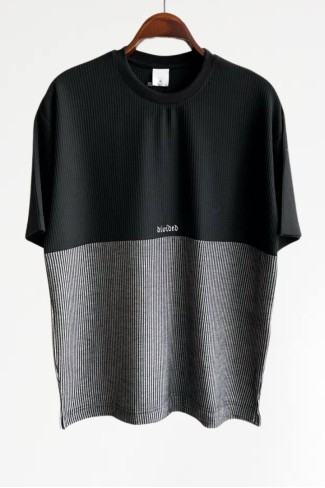 İnce Çizgili  Sıfır Yaka Oversize Siyah Tişört