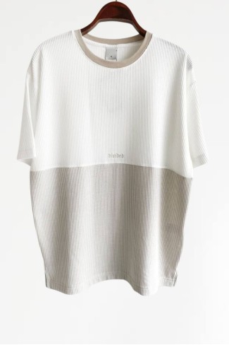 İnce Çizgili  Sıfır Yaka Oversize Vizon Tişört
