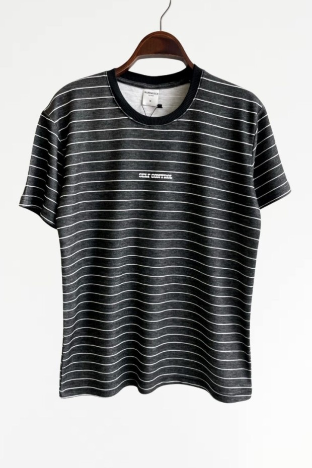 Çizgili Sıfır Yaka Oversıze Siyah Tişört